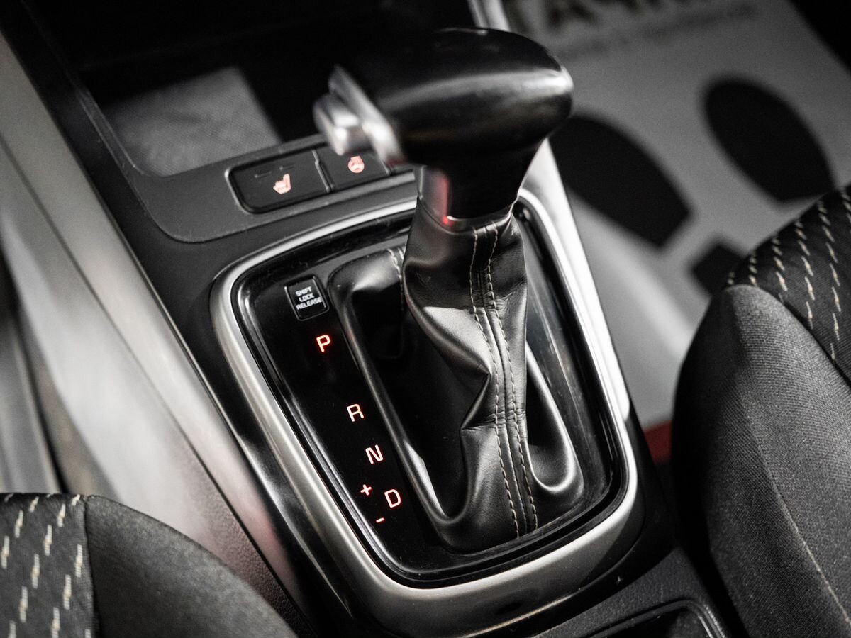Kia Rio X (X-Line) 2019 - фото автомобиля