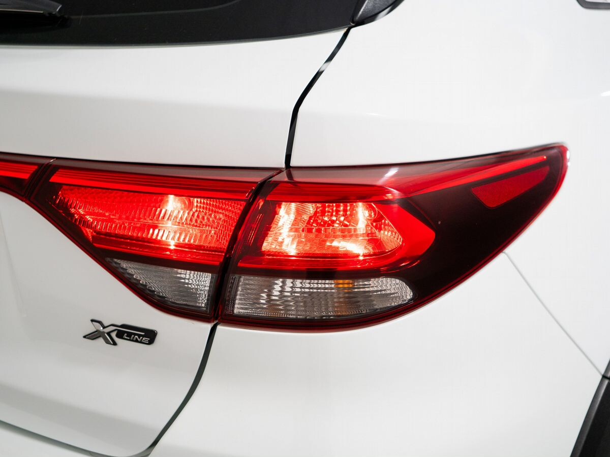 Kia Rio X (X-Line) 2019 - фото автомобиля