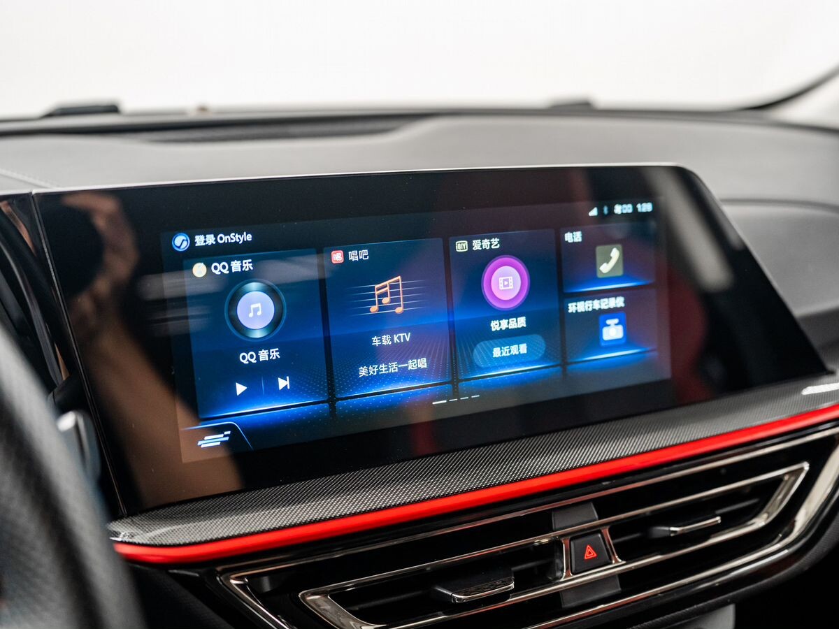 Oshan X5 2020 - фото автомобиля