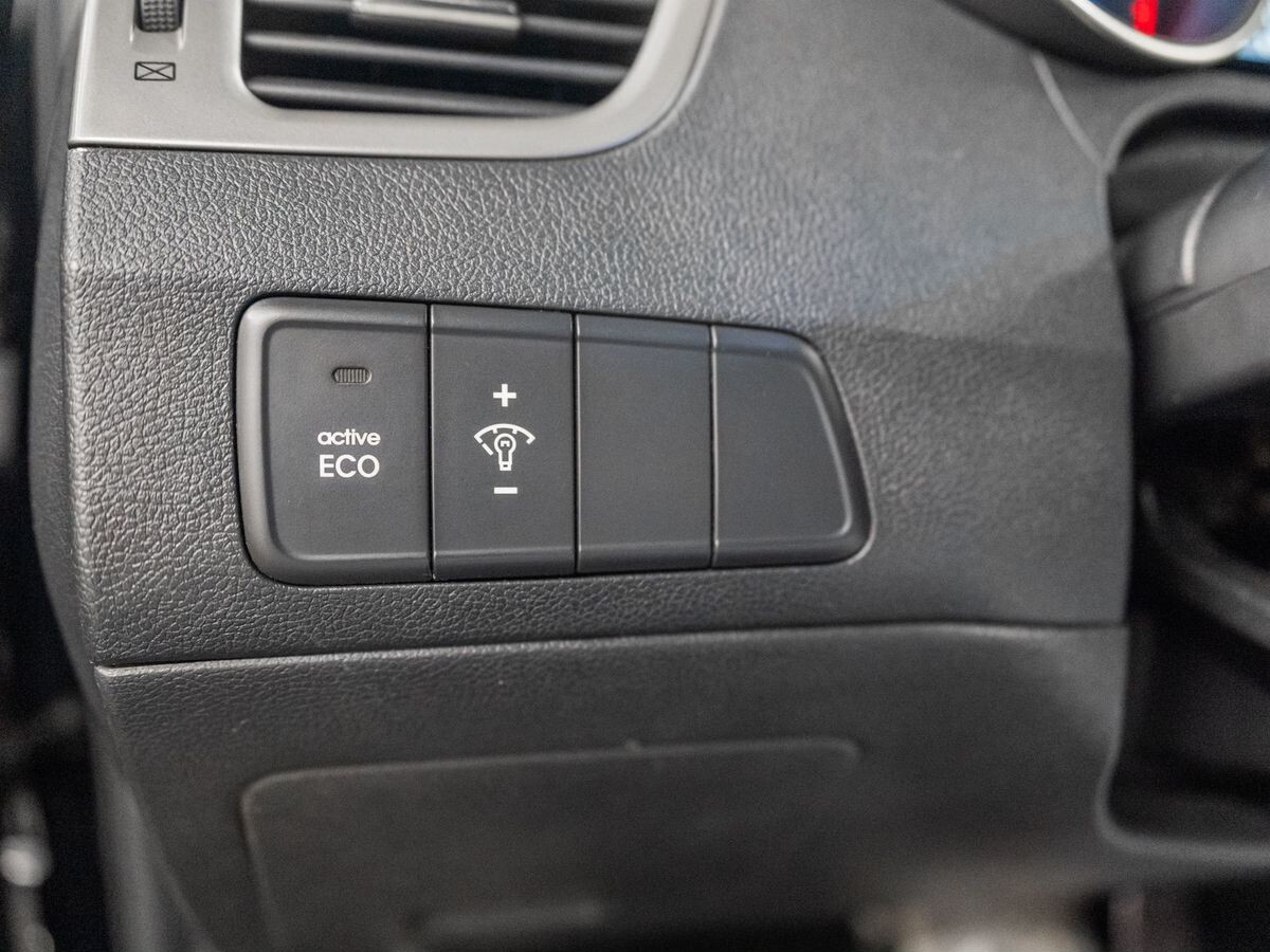 Hyundai Avante 2011 - фото автомобиля