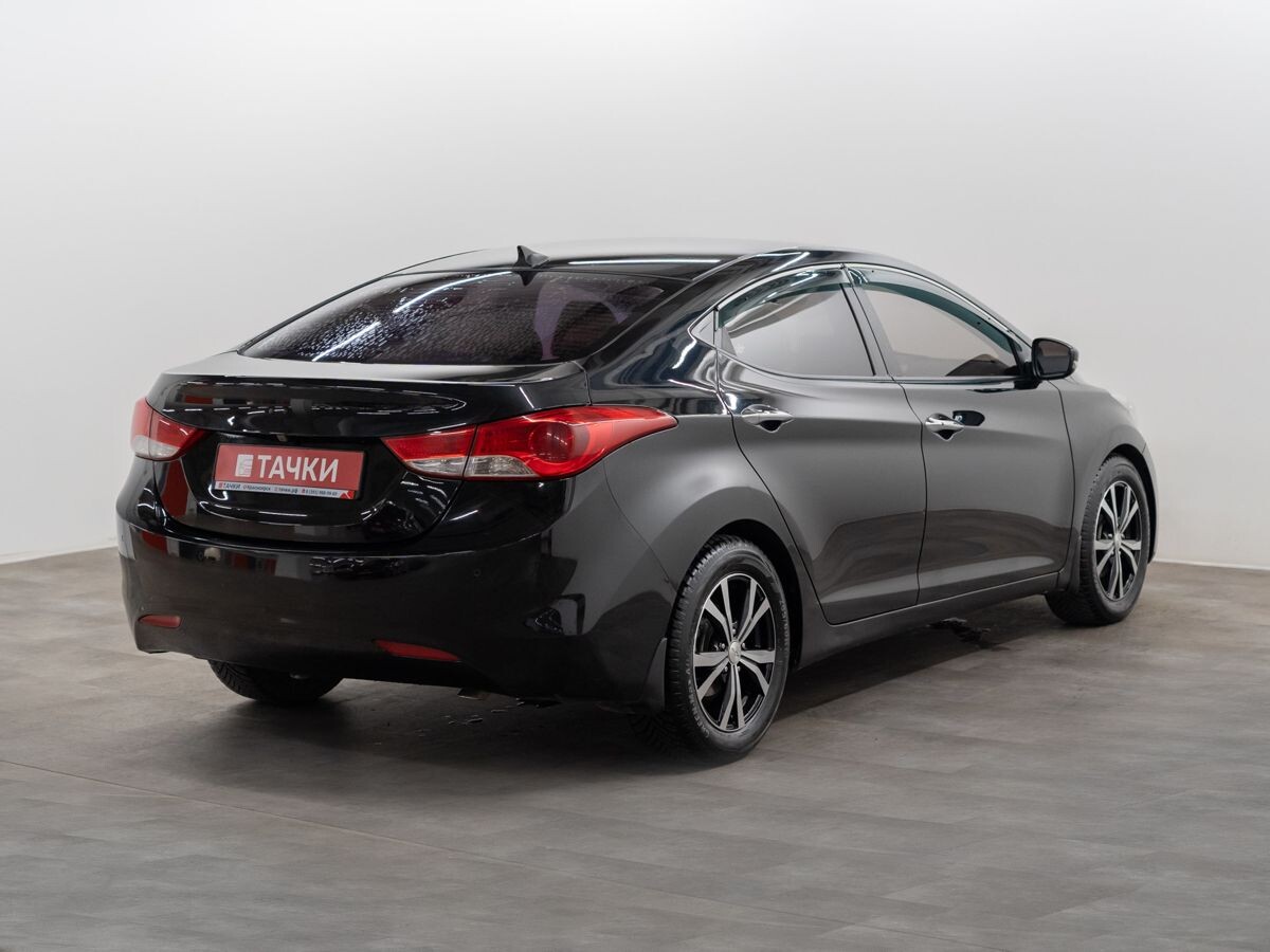 Hyundai Avante 2011 - фото автомобиля
