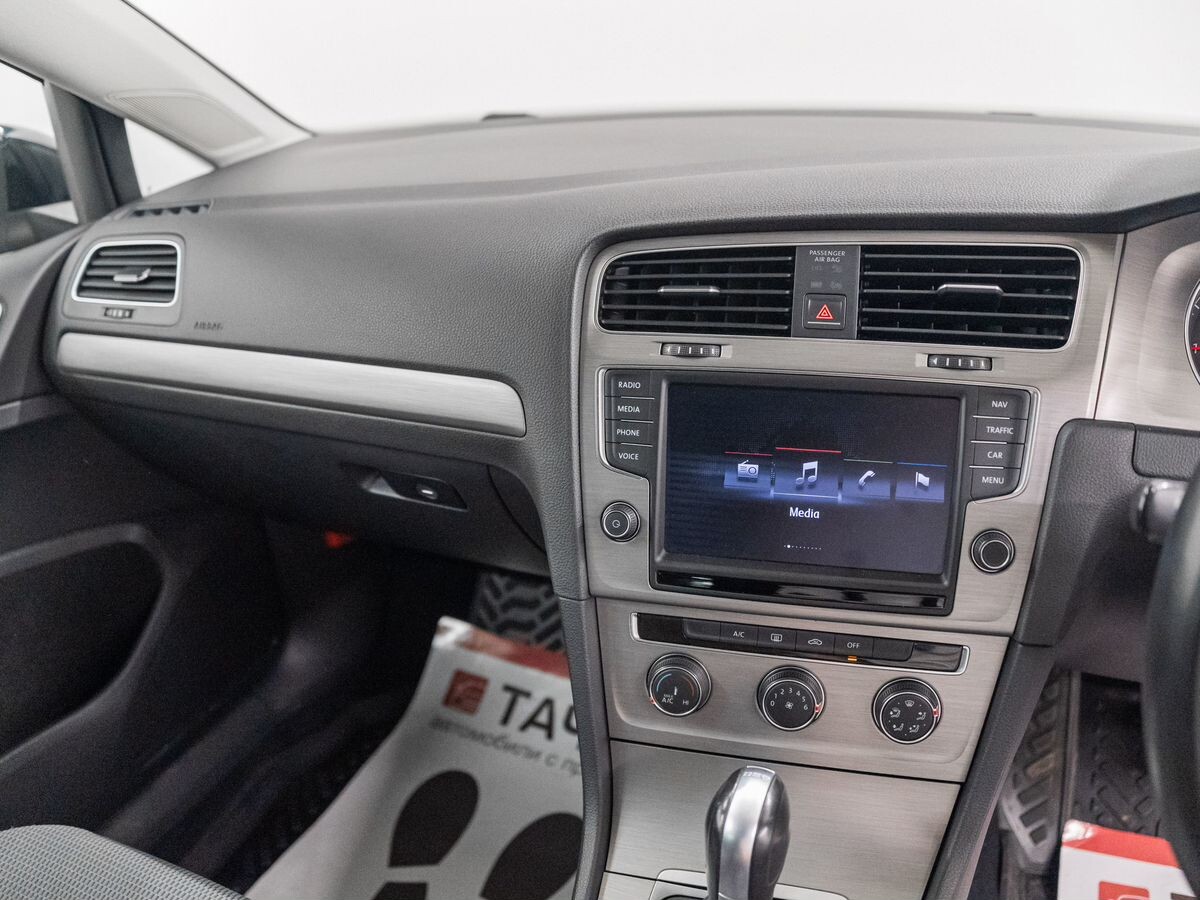 Volkswagen Golf 2014 - фото автомобиля