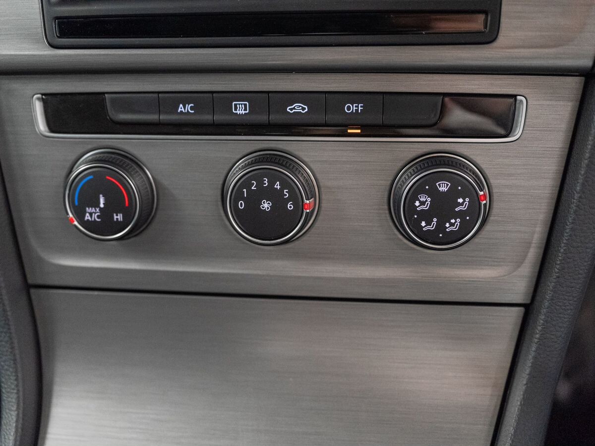Volkswagen Golf 2014 - фото автомобиля