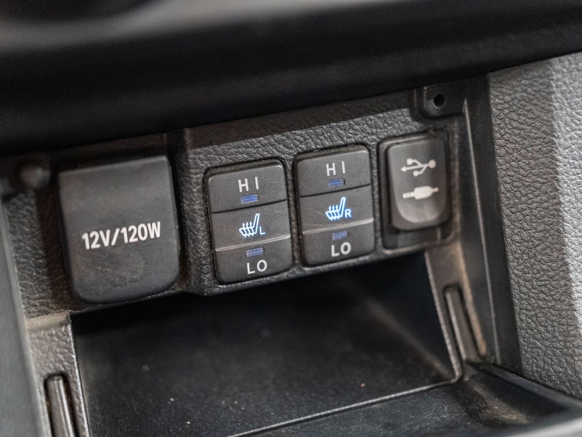Toyota Corolla 2013 - фото автомобиля
