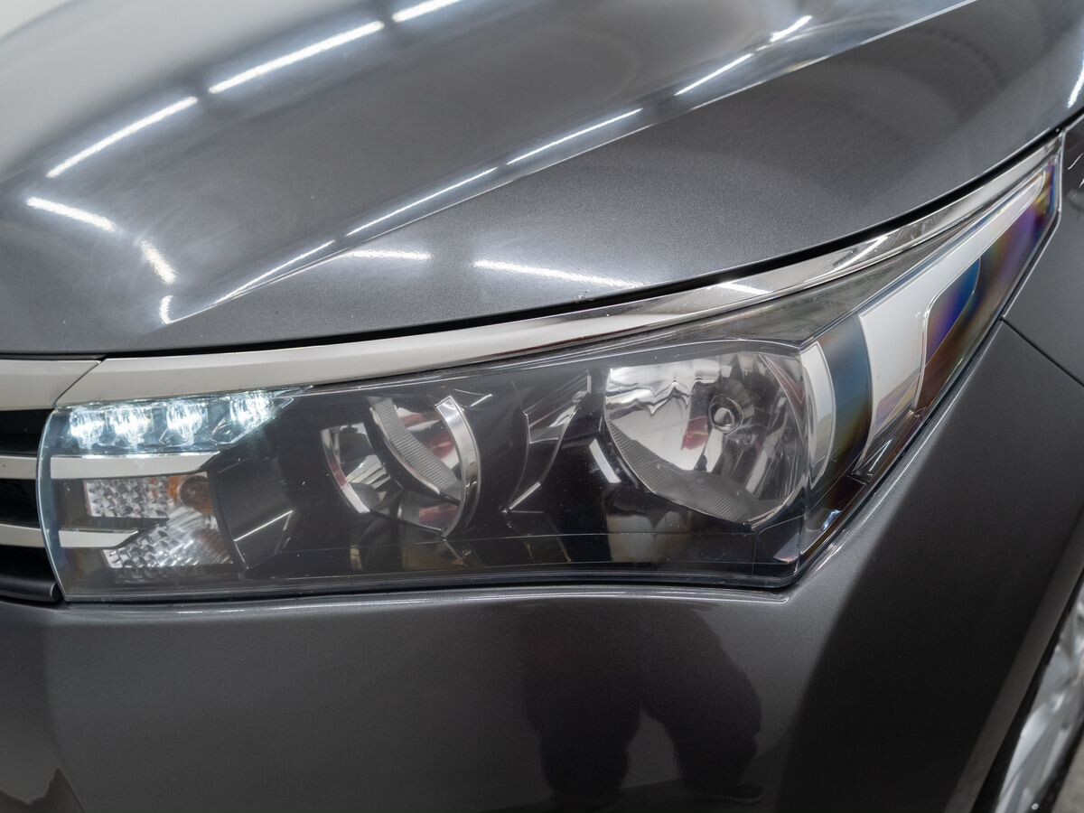 Toyota Corolla 2013 - фото автомобиля