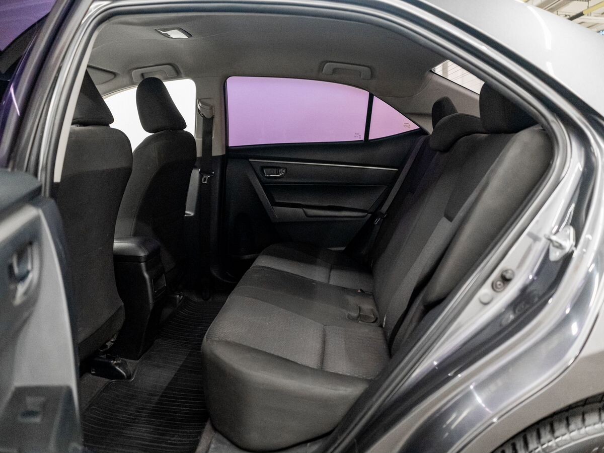 Toyota Corolla 2013 - фото автомобиля
