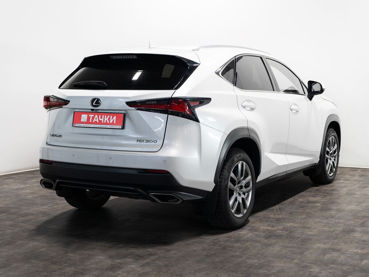 Lexus NX300 2017 - фото автомобиля