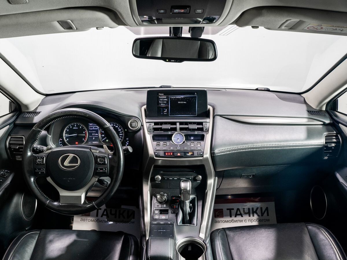 Lexus NX300 2017 - фото автомобиля