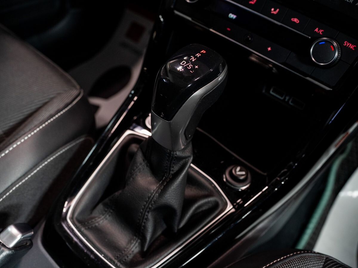 Volkswagen T-Cross 2019 - фото автомобиля