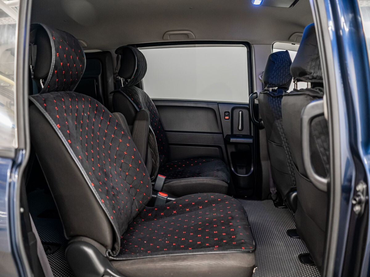 Honda Freed 2011 - фото автомобиля