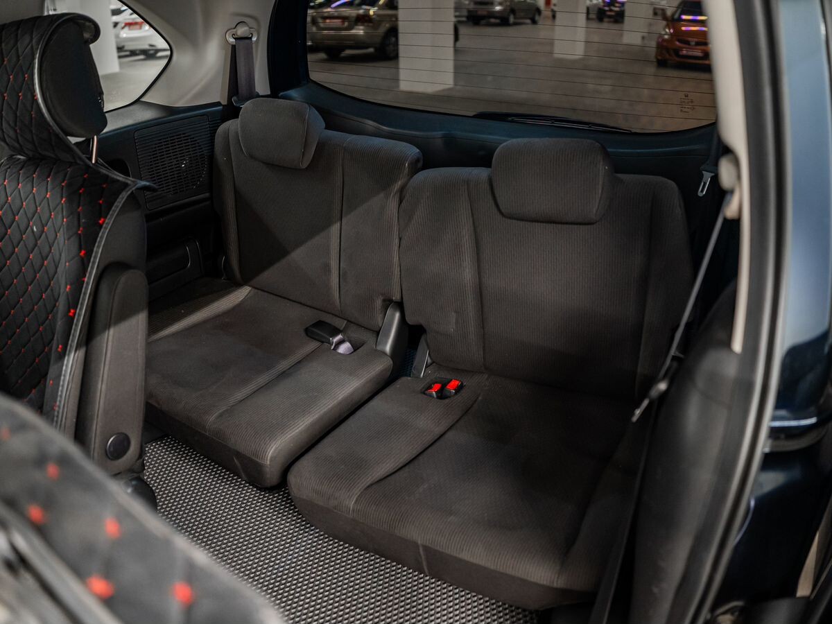 Honda Freed 2011 - фото автомобиля
