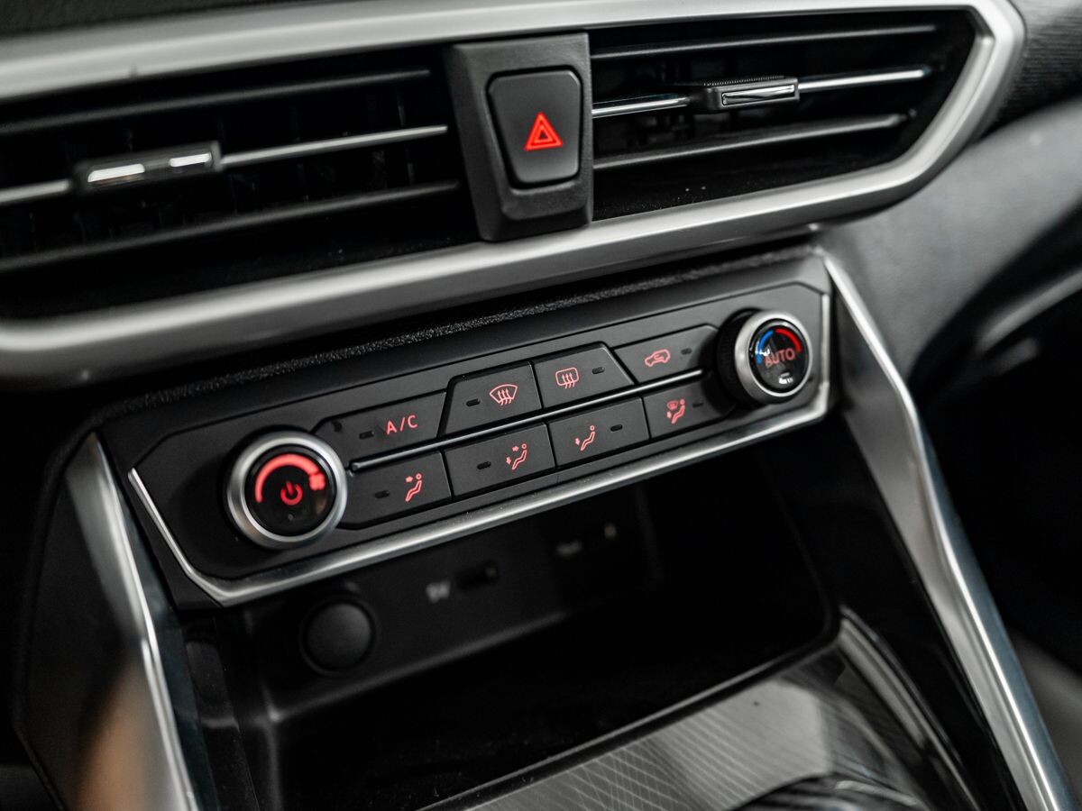 Maxus G50 2020 - фото автомобиля