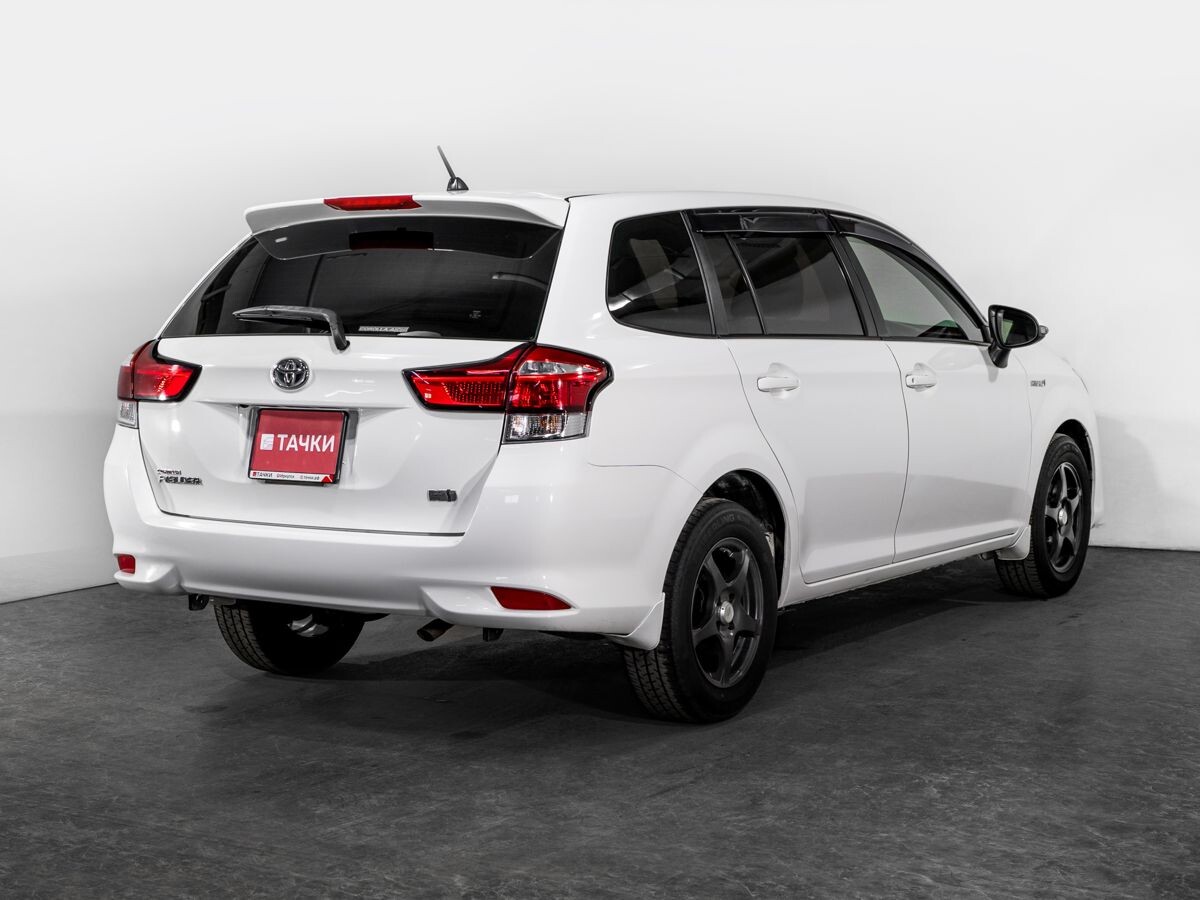 Toyota Corolla Fielder 2016 - фото автомобиля