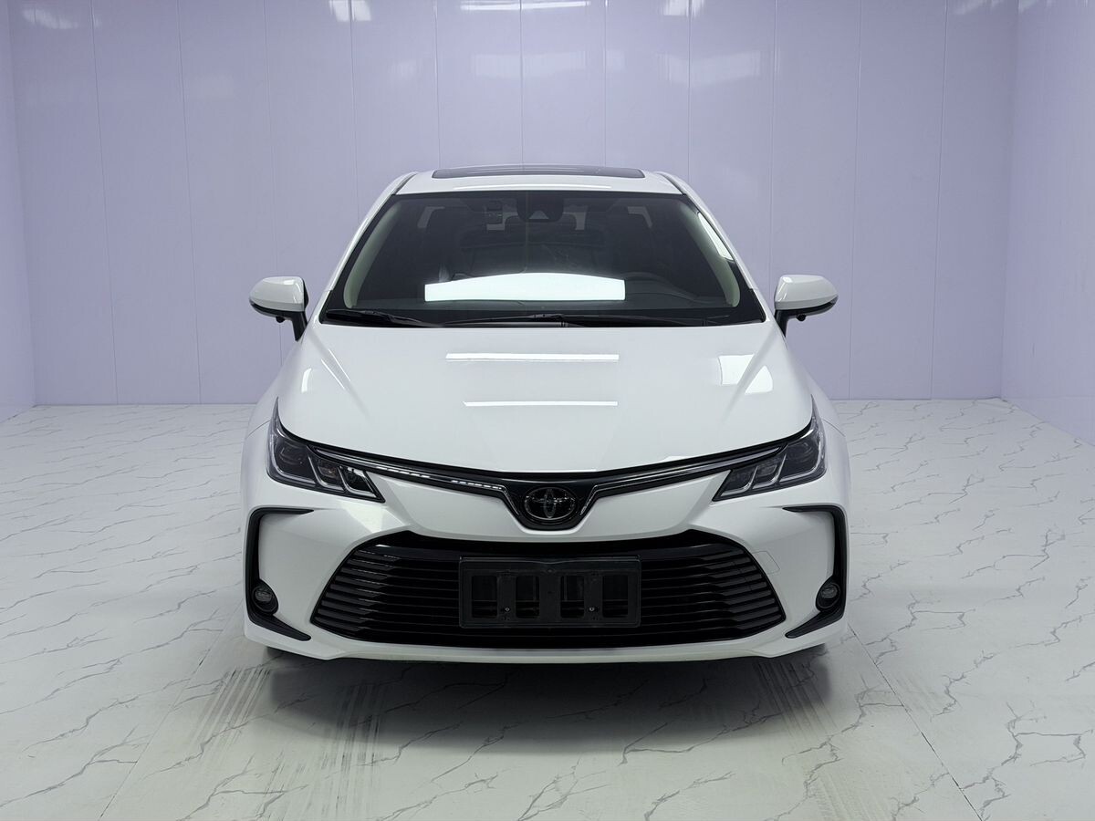 Toyota Corolla 2022 - фото автомобиля