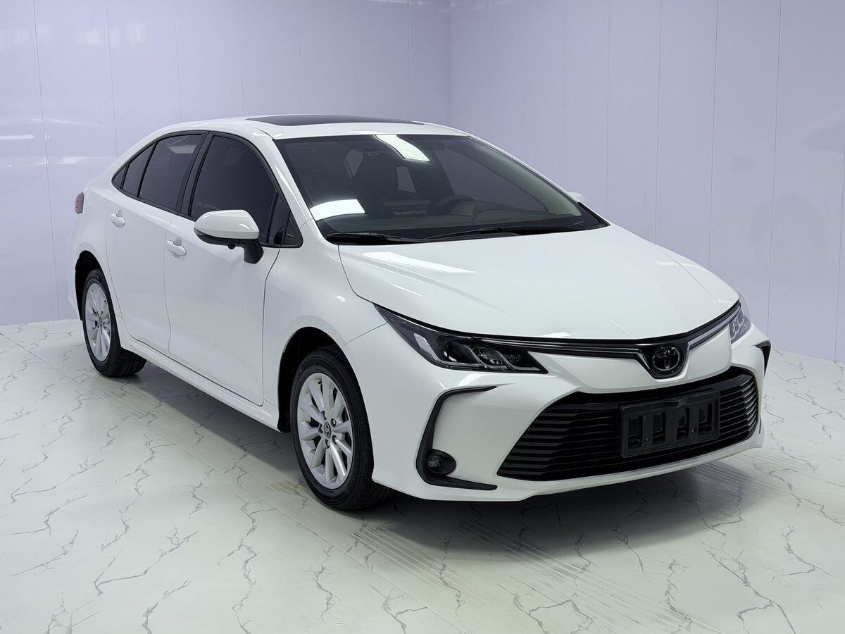 Toyota Corolla 2022 - фото автомобиля