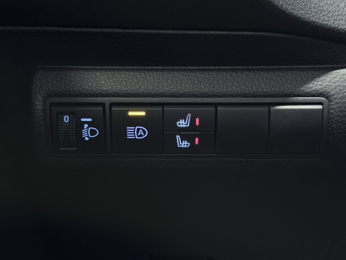 Toyota Corolla 2022 - фото автомобиля