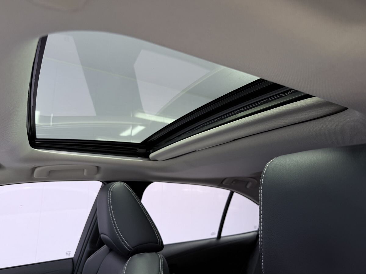 Toyota Corolla 2022 - фото автомобиля