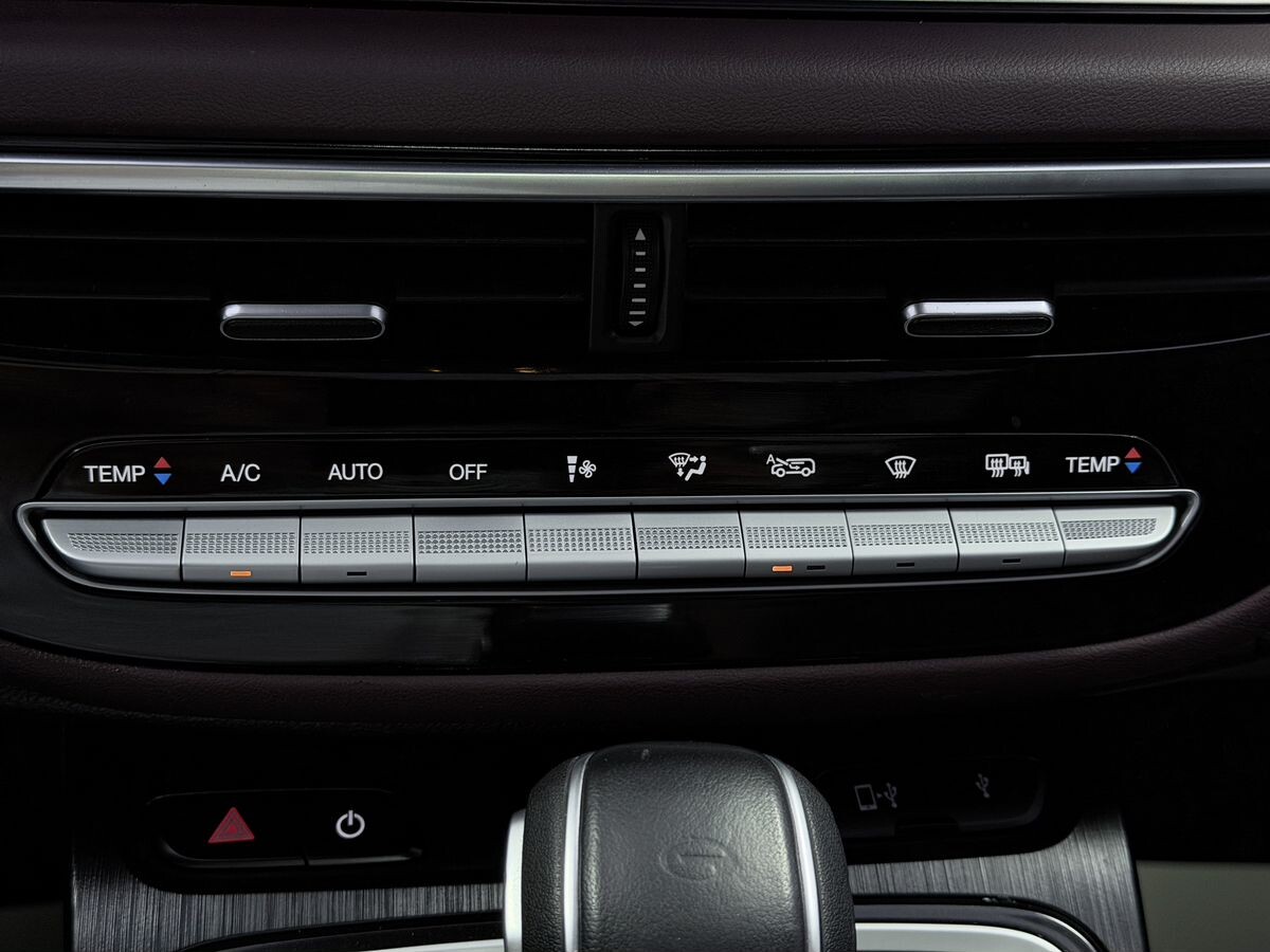 GAC Trumpchi M6 Pro 2022 - фото автомобиля
