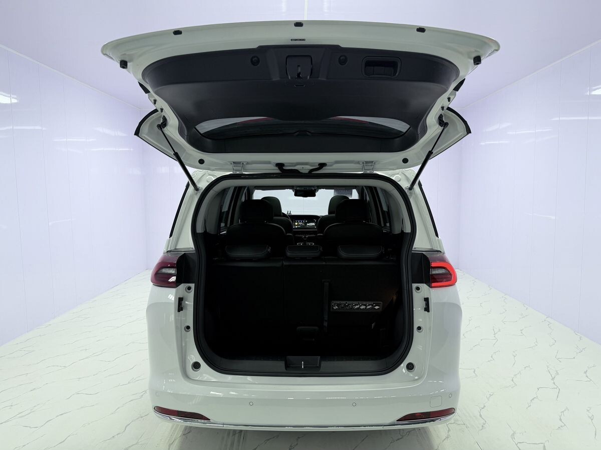 GAC Trumpchi M6 Pro 2022 - фото автомобиля