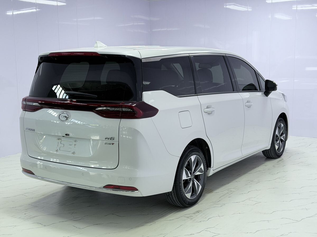 GAC Trumpchi M6 Pro 2022 - фото автомобиля