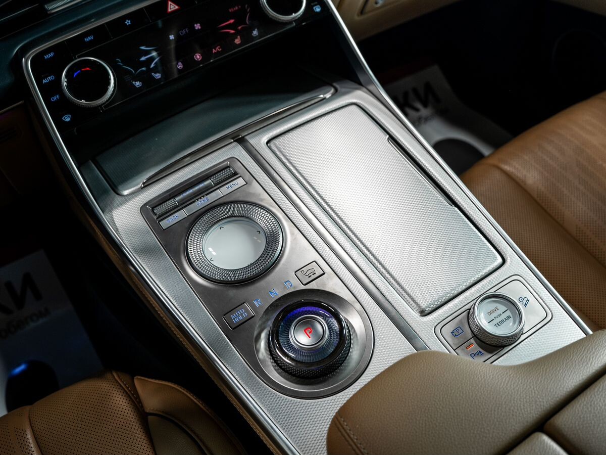 Genesis GV80 2020 - фото автомобиля