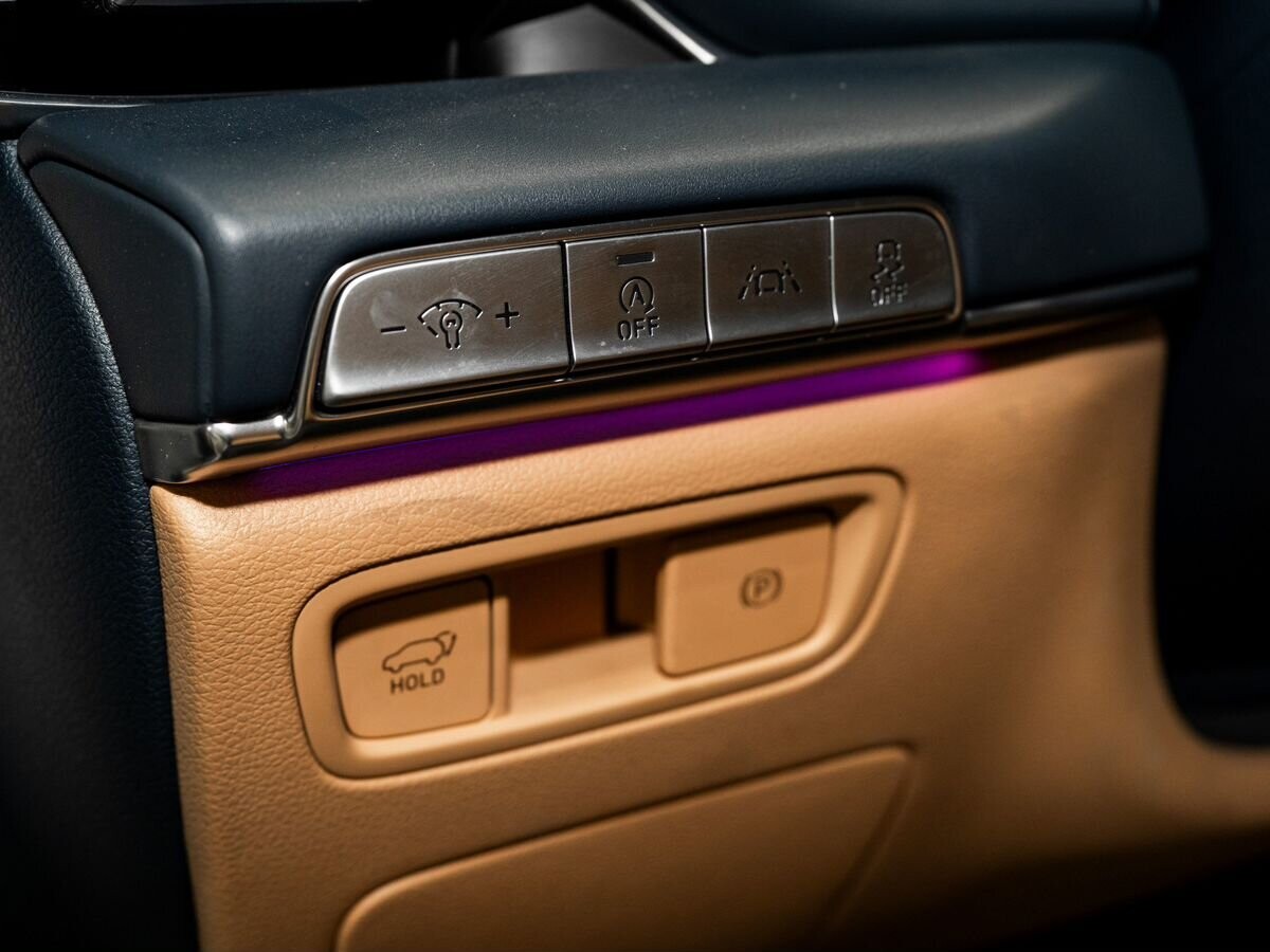 Genesis GV80 2020 - фото автомобиля