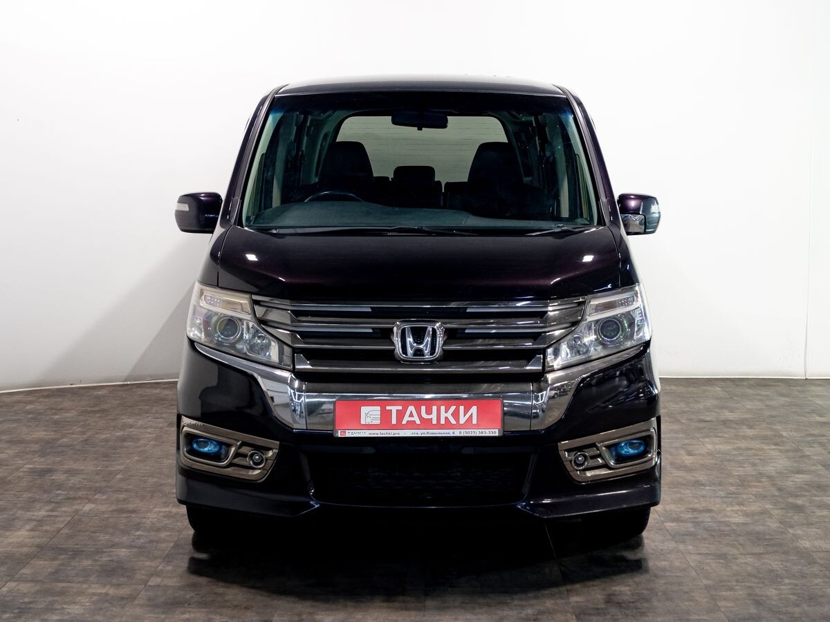 Honda Stepwgn 2014 - фото автомобиля