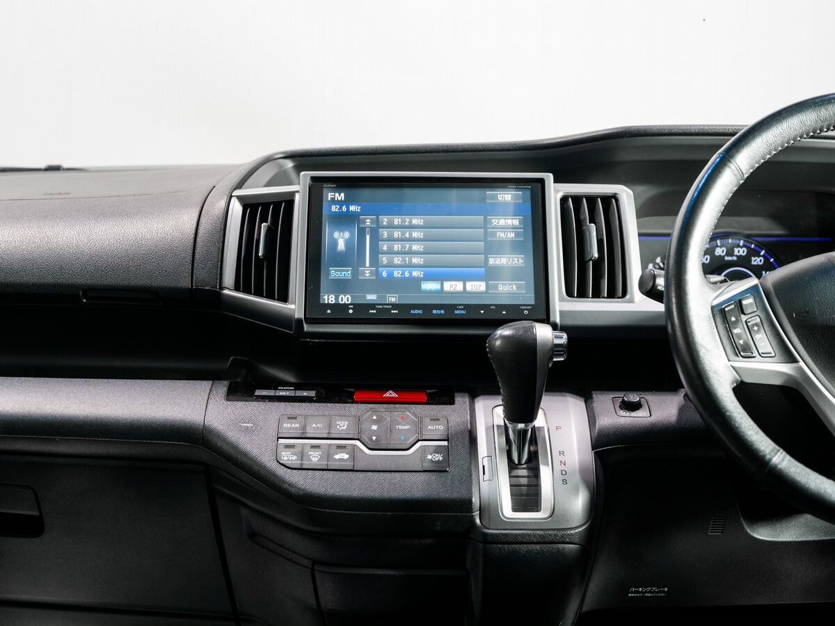 Honda Stepwgn 2014 - фото автомобиля