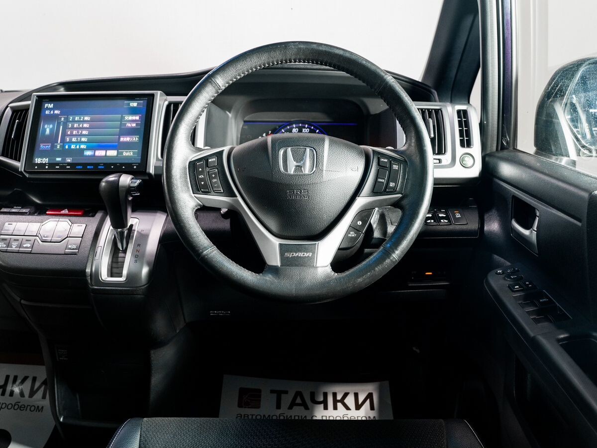 Honda Stepwgn 2014 - фото автомобиля