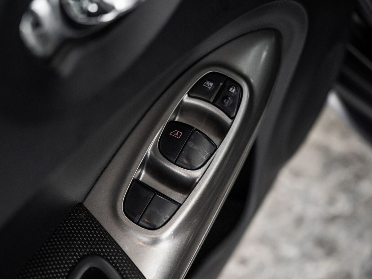 Nissan Juke 2014 - фото автомобиля