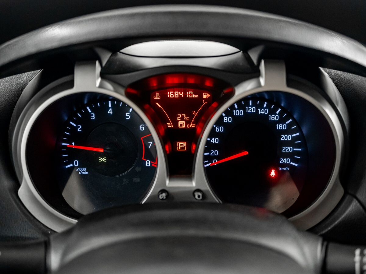 Nissan Juke 2013 - фото автомобиля