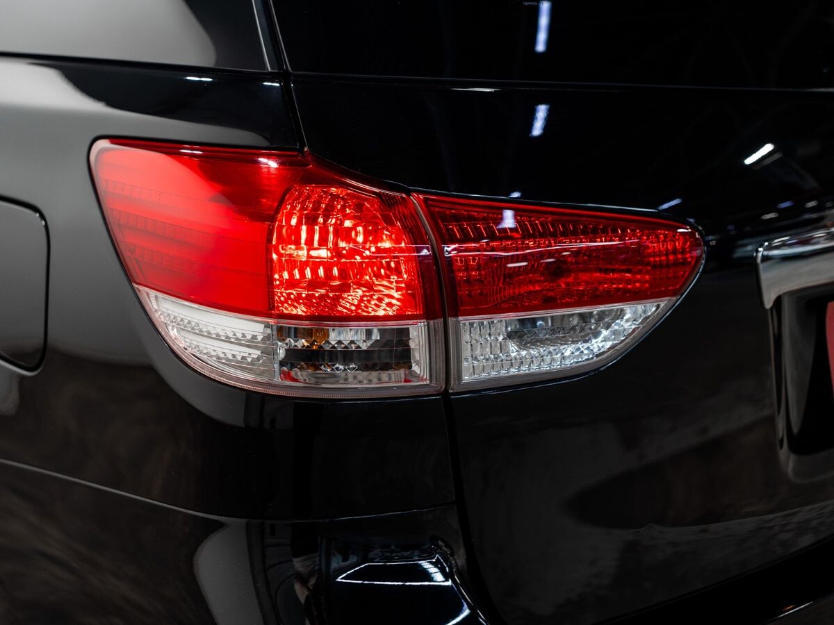 Toyota Wish 2009 - фото автомобиля