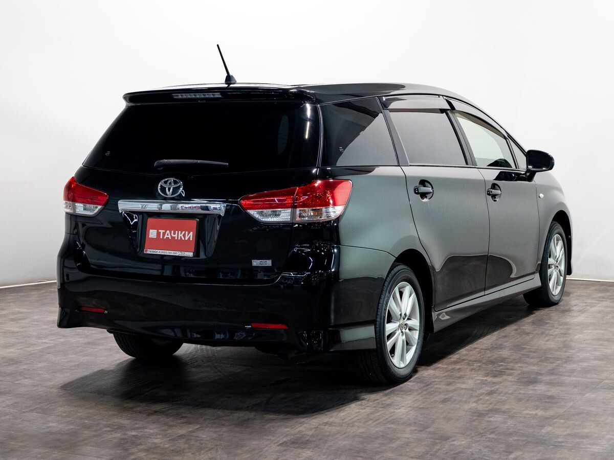 Toyota Wish 2009 - фото автомобиля