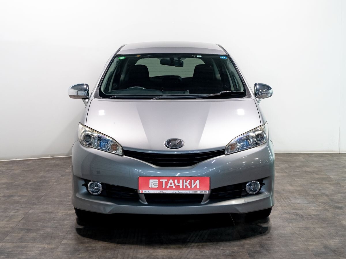 Toyota Wish 2009 - фото автомобиля