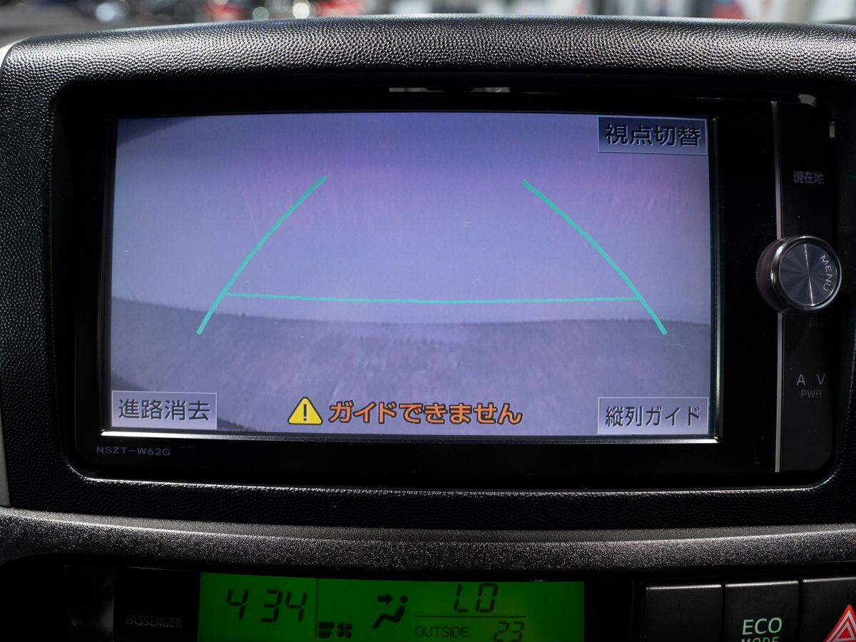 Toyota Wish 2009 - фото автомобиля