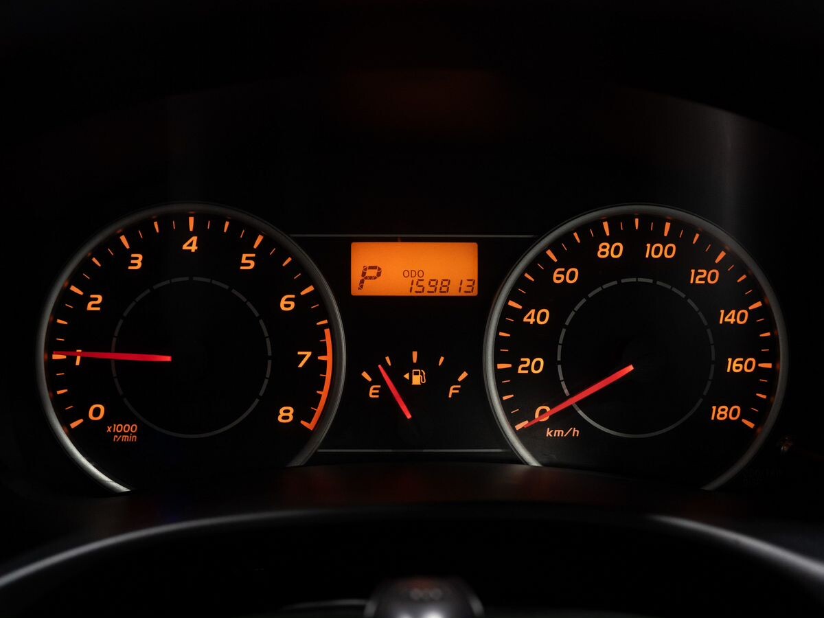 Toyota Wish 2009 - фото автомобиля