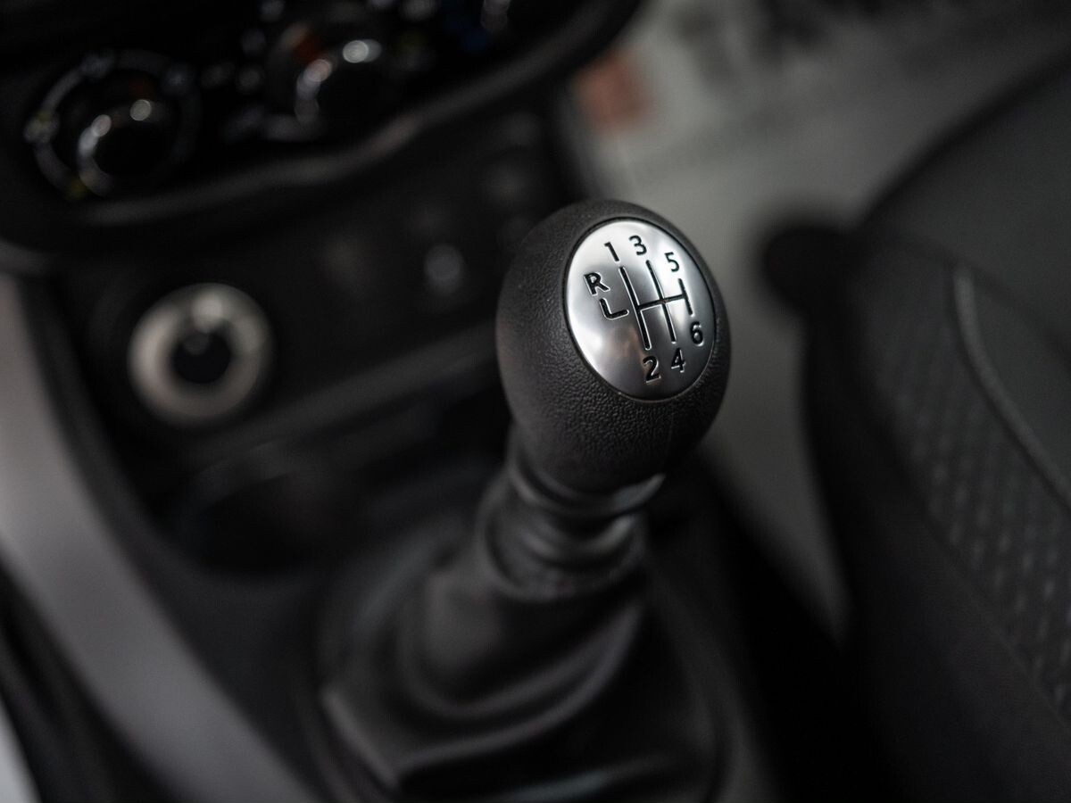 Renault Duster 2019 - фото автомобиля