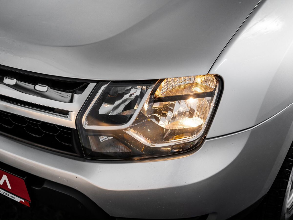 Renault Duster 2019 - фото автомобиля