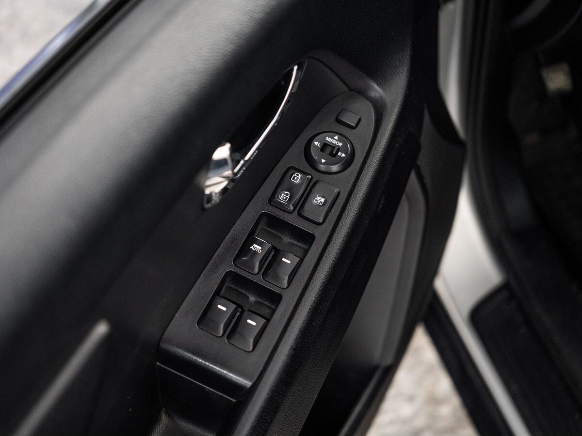 Kia Sportage 2011 - фото автомобиля
