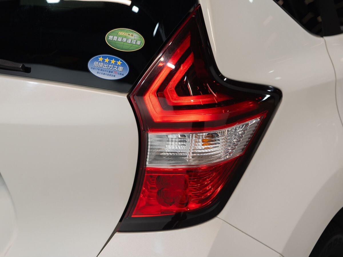 Nissan Note 2020 - фото автомобиля