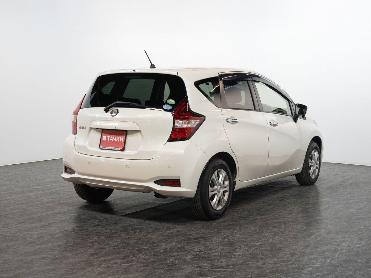 Nissan Note 2020 - фото автомобиля