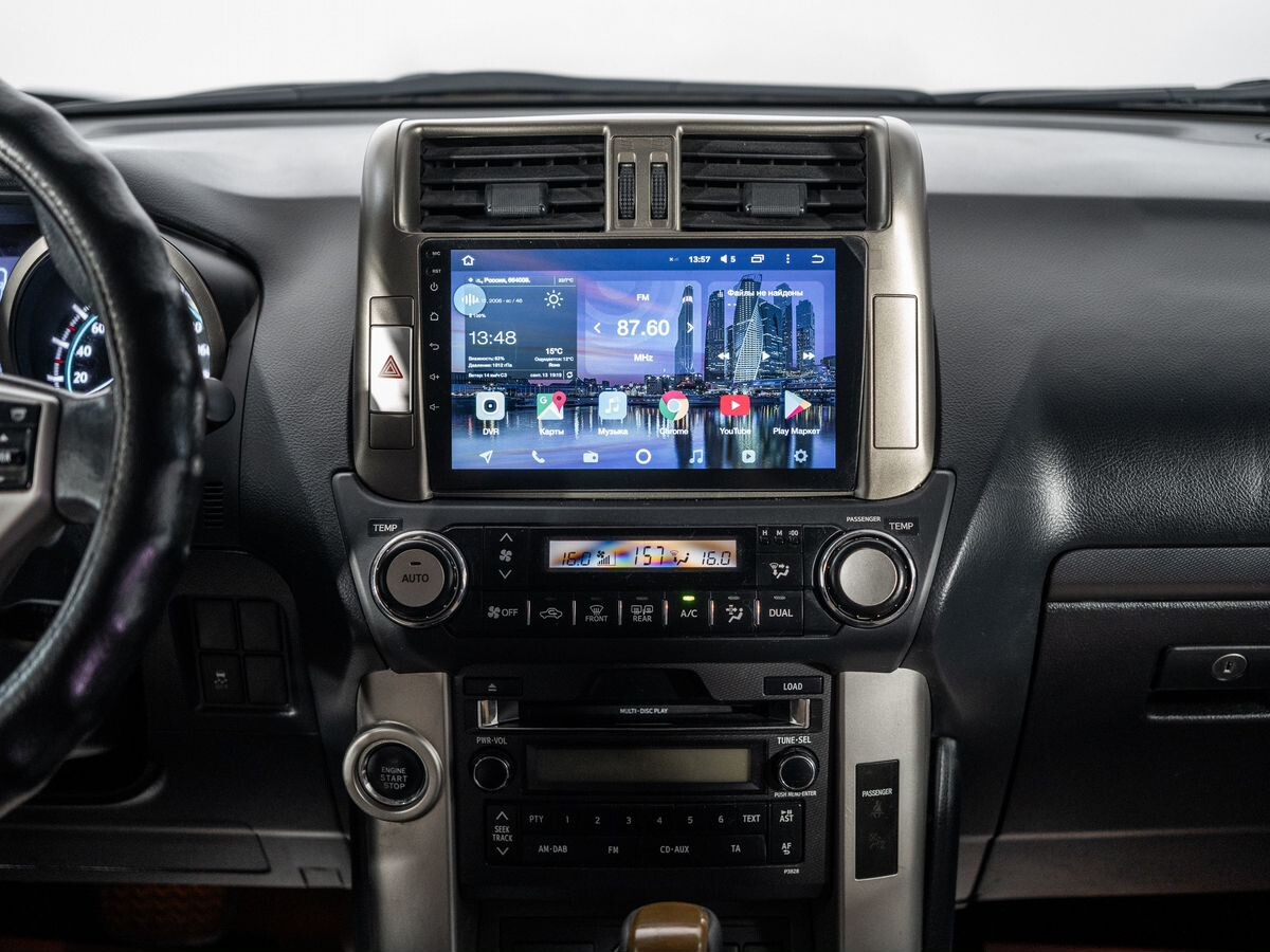 Toyota Land Cruiser Prado 2010 - фото автомобиля