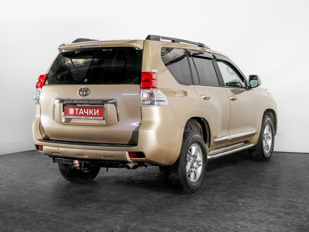 Toyota Land Cruiser Prado 2010 - фото автомобиля