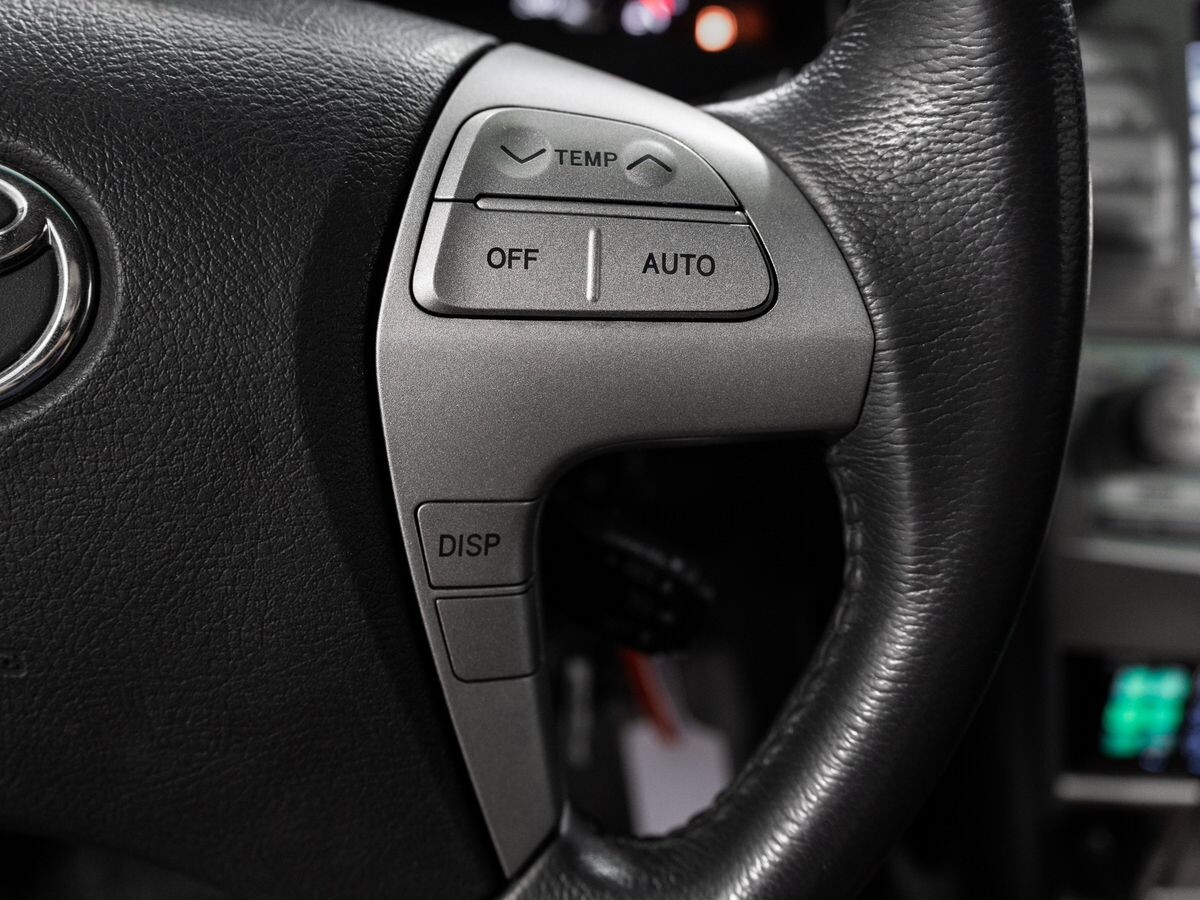 Toyota Camry 2008 - фото автомобиля