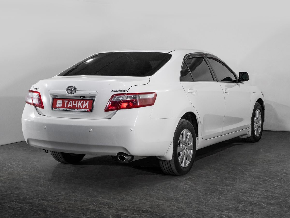 Toyota Camry 2008 - фото автомобиля