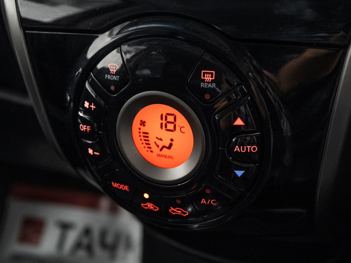 Nissan Note 2013 - фото автомобиля