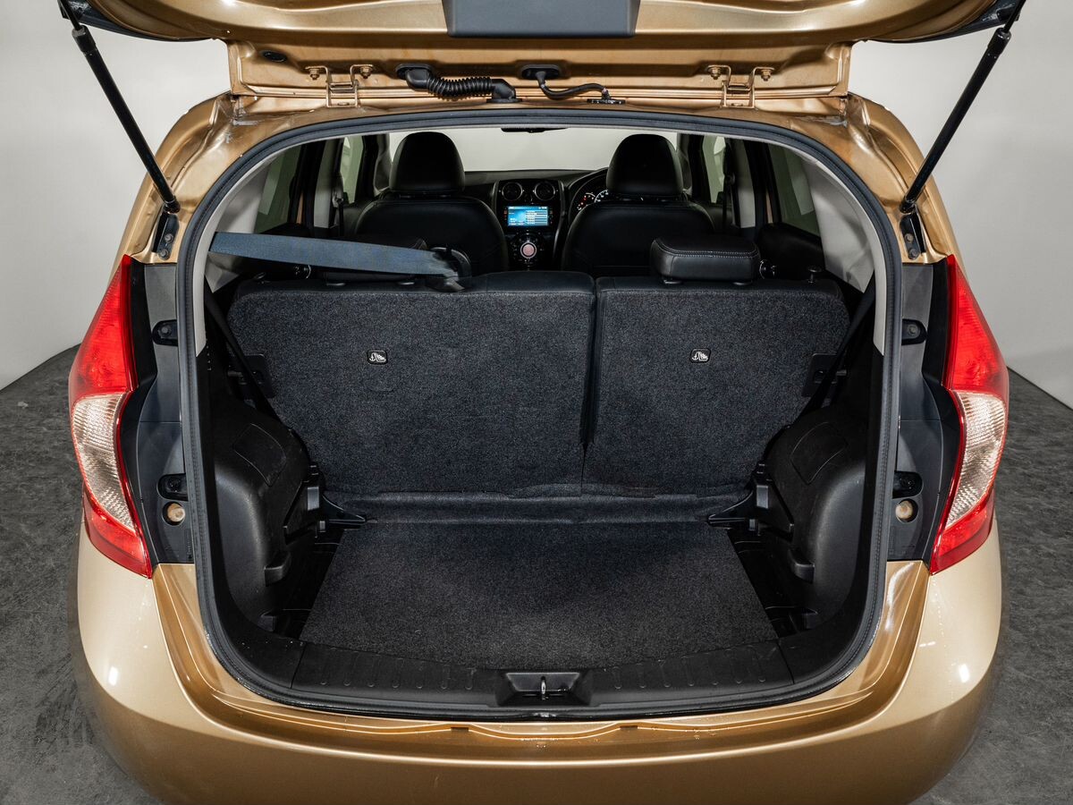 Nissan Note 2013 - фото автомобиля