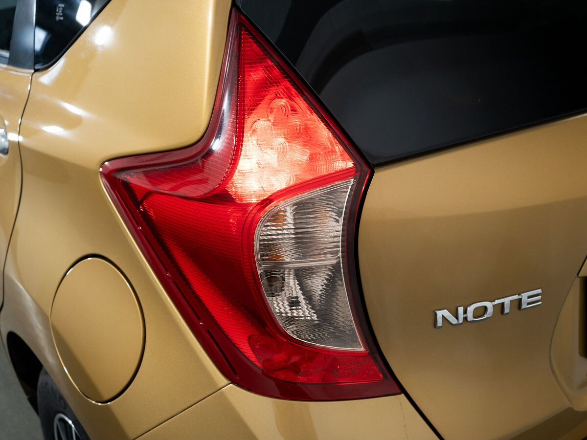 Nissan Note 2013 - фото автомобиля