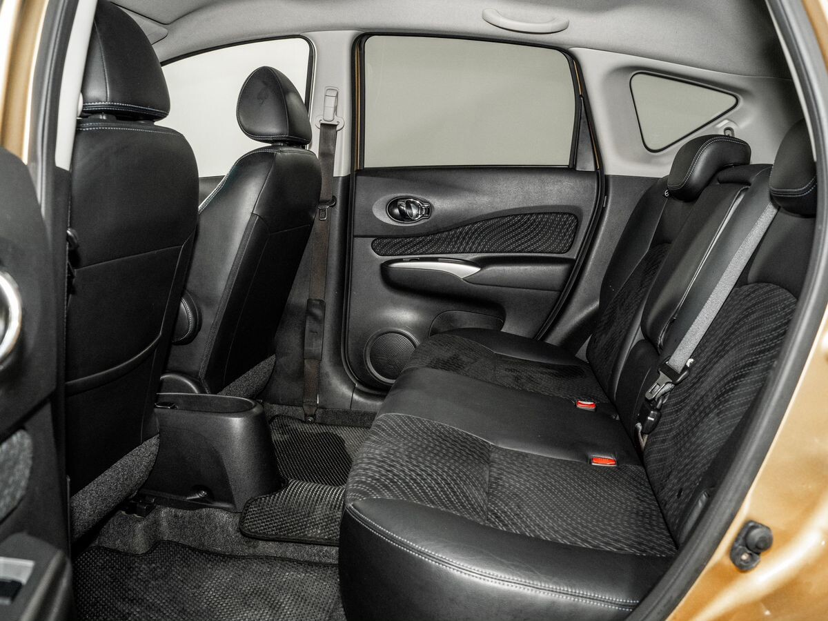 Nissan Note 2013 - фото автомобиля