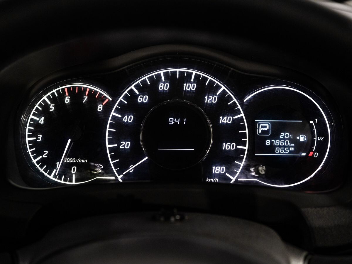 Nissan Note 2013 - фото автомобиля
